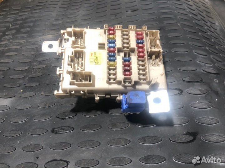 Блок предохранителей Nissan Maxima CA33 VQ20DE