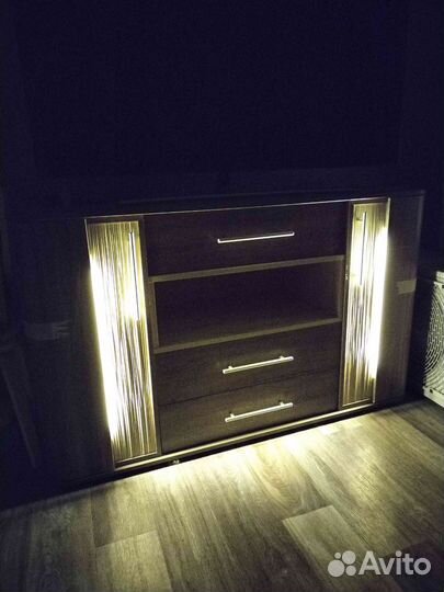 Комод с подсветкой бу
