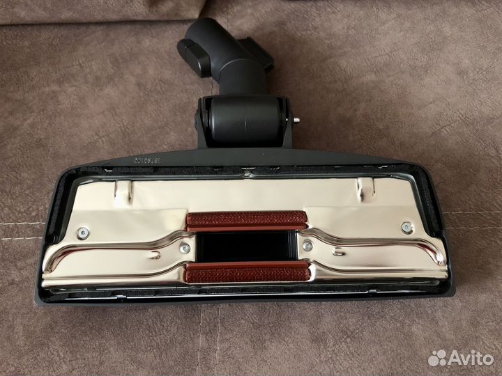 Щётка насадка для пылесосов Miele AllTeQ SBD