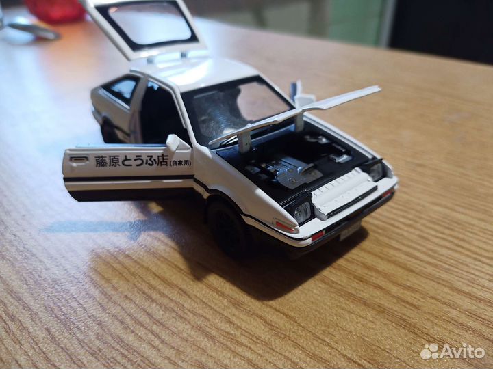 Модель автомобиля toyota AE86