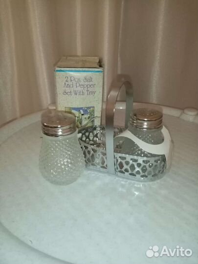 Набор для специй (солонка и перечница)
