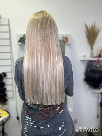 Модель на наращивание волос