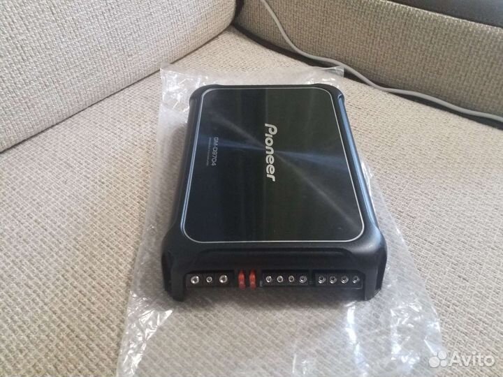 Усилитель Pioneer GM-D9704