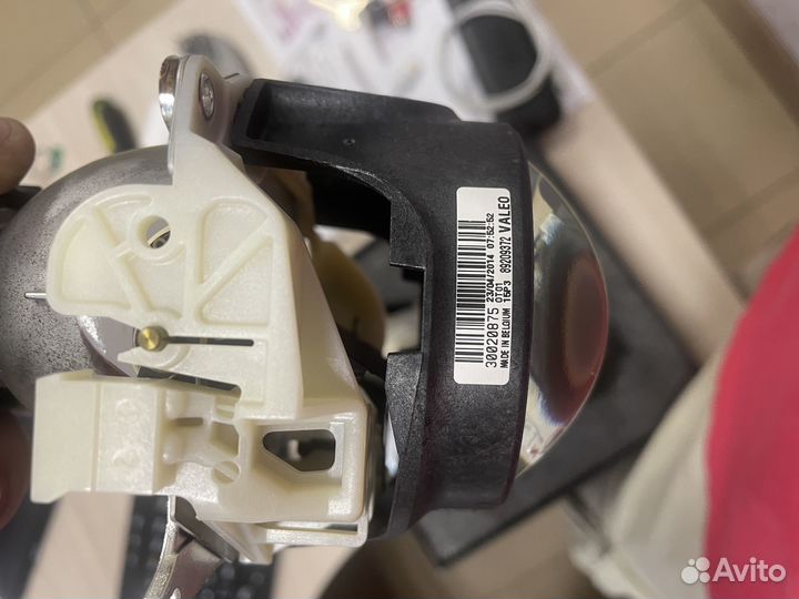 Биксеноновые линзы Jeep Grand Cherokee с лампами