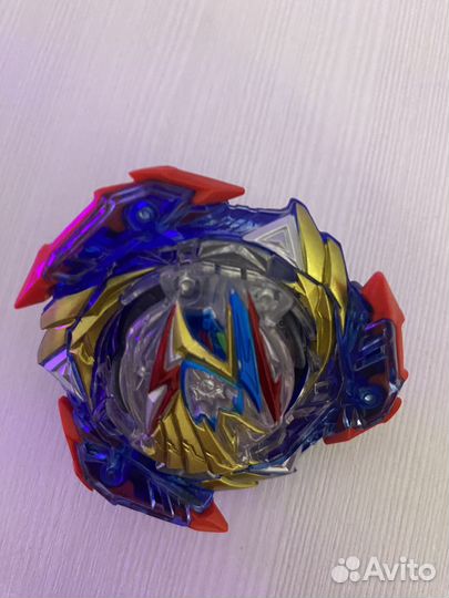 Beyblade burst takara tomy