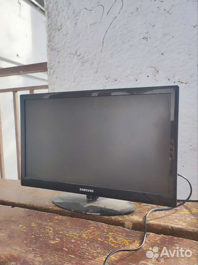 Телевизор samsung