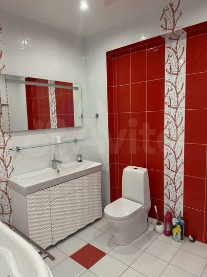 4-к. квартира, 85 м², 4/4 эт.