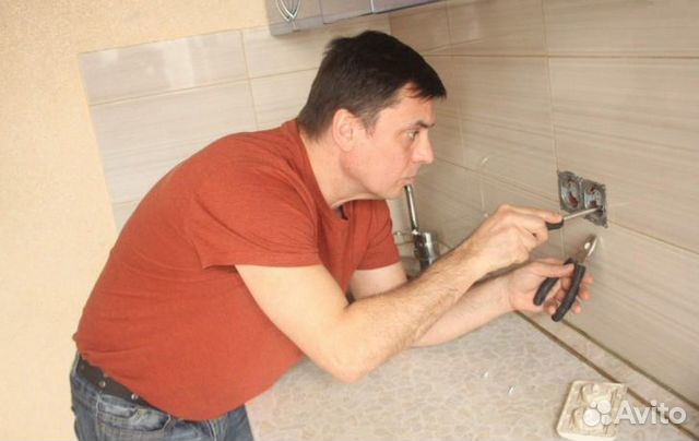 Мастер на час Электрик Сантехник Сборка мебели