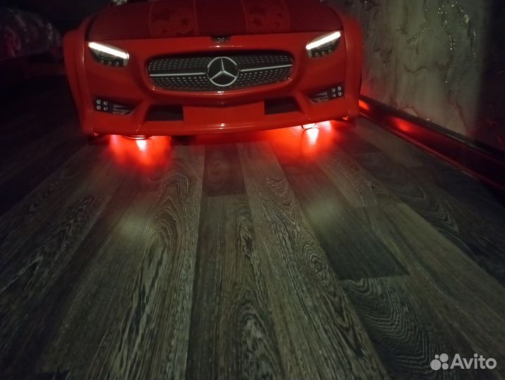 Детский диван машинка