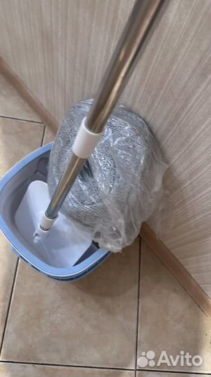 Швабра с отжимом и разделением воды