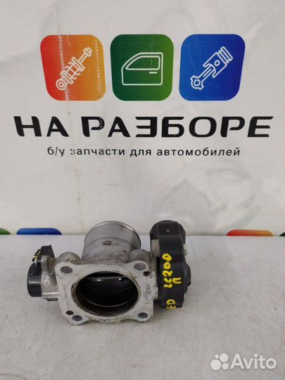 Дроссельная заслонка правая Toyota Land Cruiser