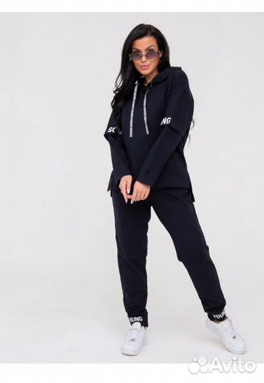 Спортивный костюм женский