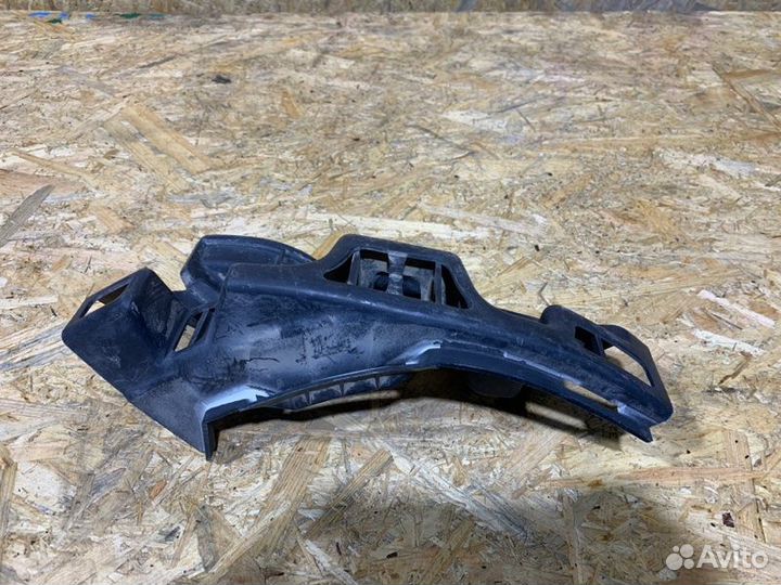 Кронштейн бампера задний левый Land Rover Range