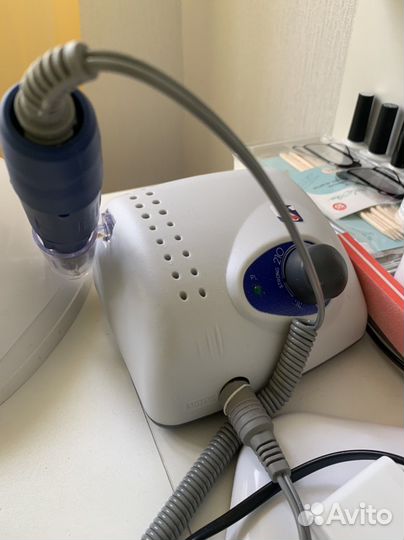 Аппарат для маникюра новый + лампа в подарок