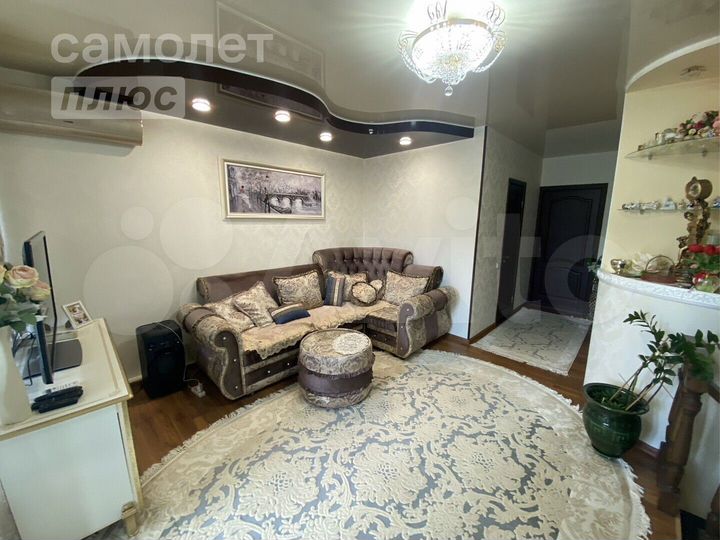 4-к. квартира, 110 м², 3/3 эт.