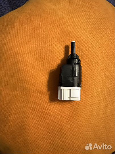 Датчик педали тормоза LADA