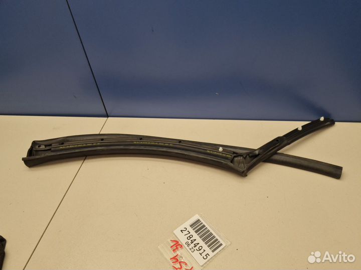 Уплотнитель двери задней правой Mini Clubman F54 2