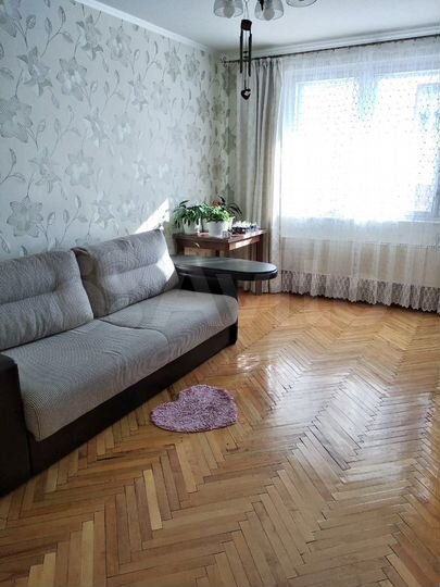 2-к. квартира, 56,6 м², 1/16 эт.