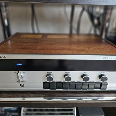 Leak 2100 интегральный усилитель