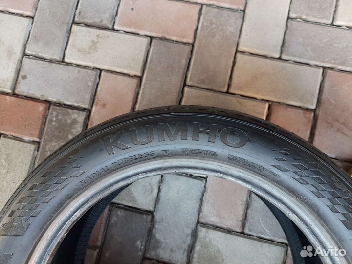 Kumho Ecsta PS71 215/55 R17