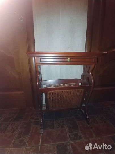 Газетница с ящиком индонезия массив