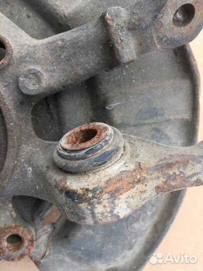 Ступица цапфа кулак задний левый Mercedes w140