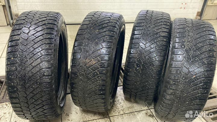 Gislaved Nord Frost 200 215/60 R16