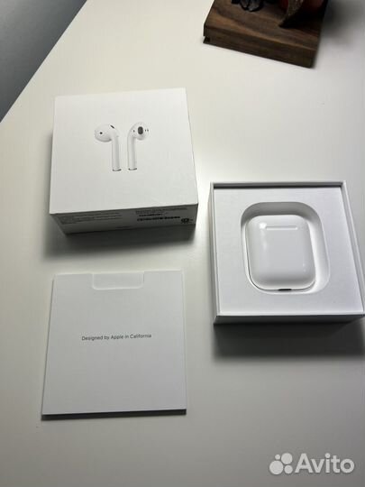 Беспроводные наушники apple airpods 2 левое