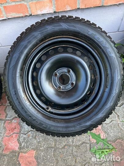 Колеса зимние 215 60 R16