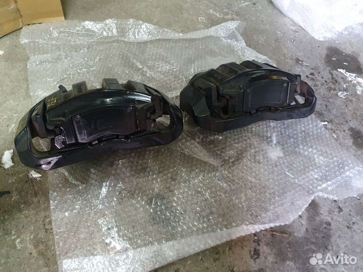 Суппорты передние bmw e60 m5 2шт