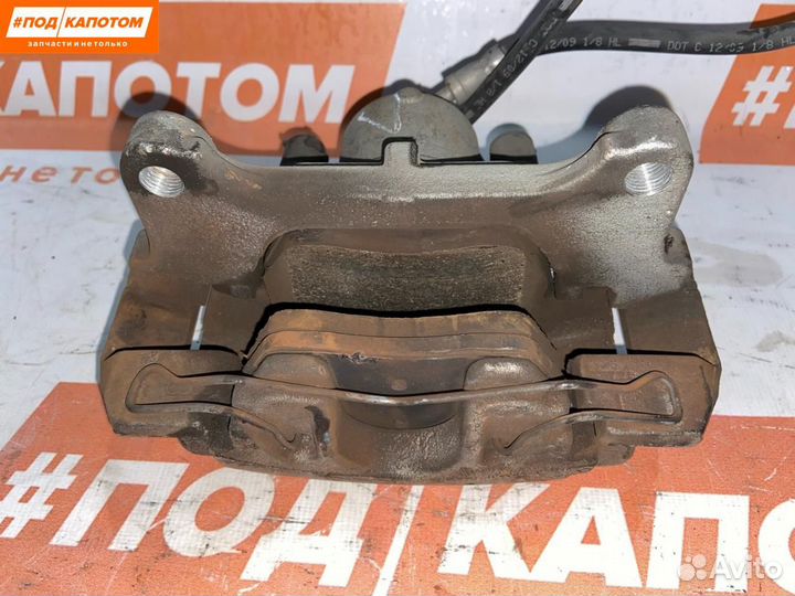 Суппорт тормозной передний правый Volkswagen Golf