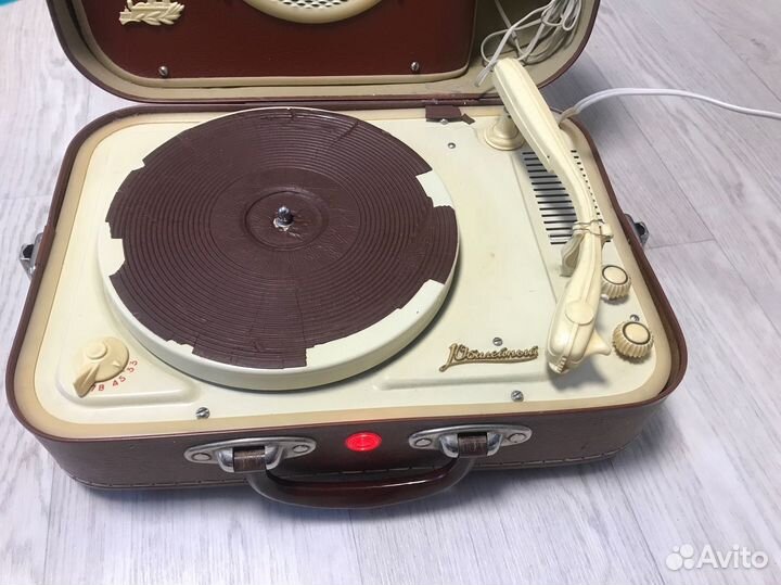 Проигрыватель пластинок СССР Юбилейный