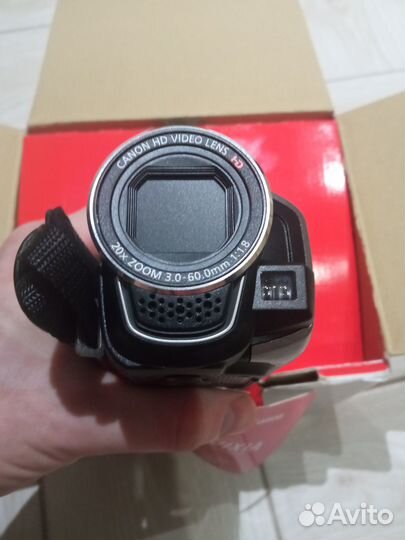 Видеокамера Canon vixia HF R10