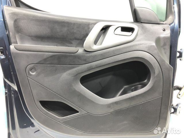 Обшивка двери передняя левая Citroen Berlingo B9