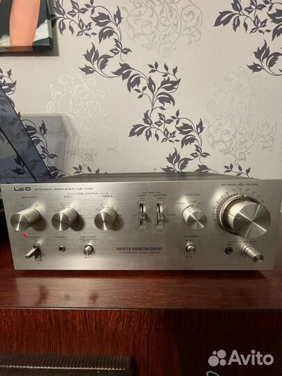 Комплект виниловый проигрыватель Sony, Усилитель