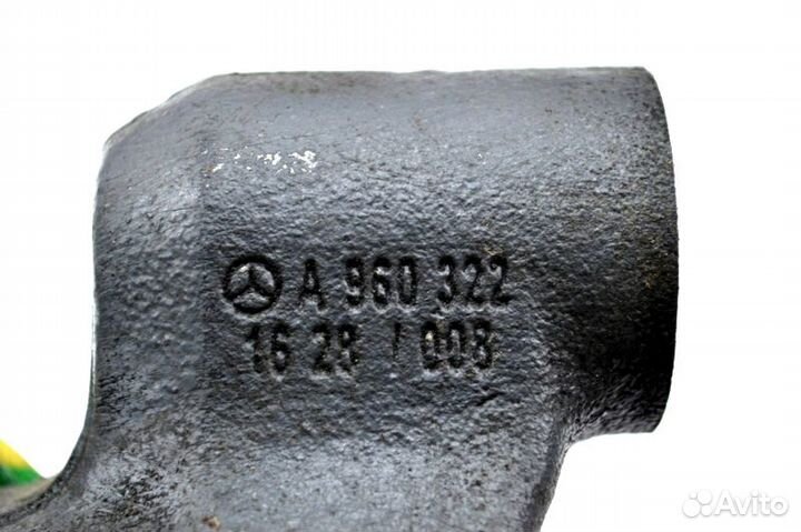 Кронштейн амортизатора переднего моста, нижний пра