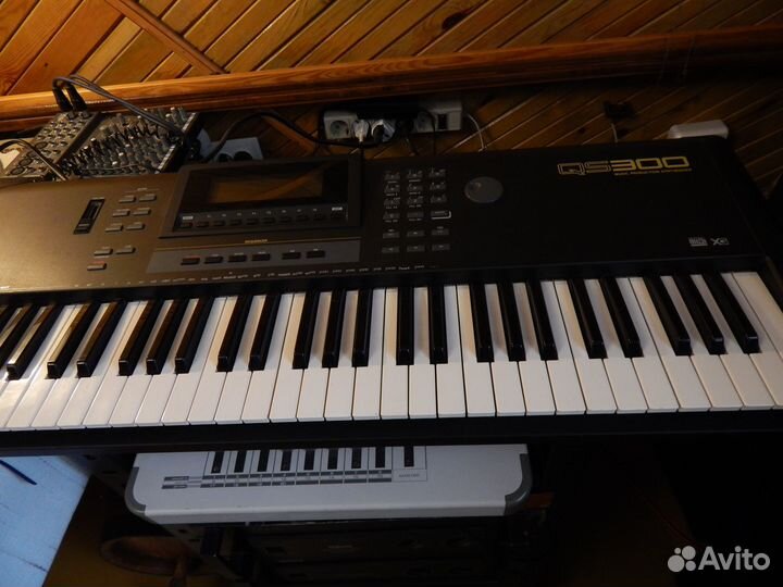 Синтезатор yamaha QC - 300