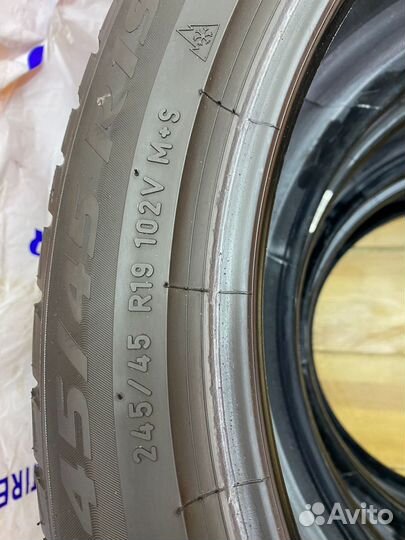 Pirelli Winter Sottozero 3 245/45 R19