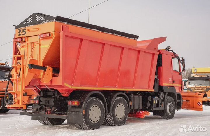 Снегоуборочная машина на базе самосвала маз