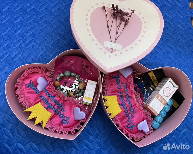 Подарочные наборы на 8 марта для женщи