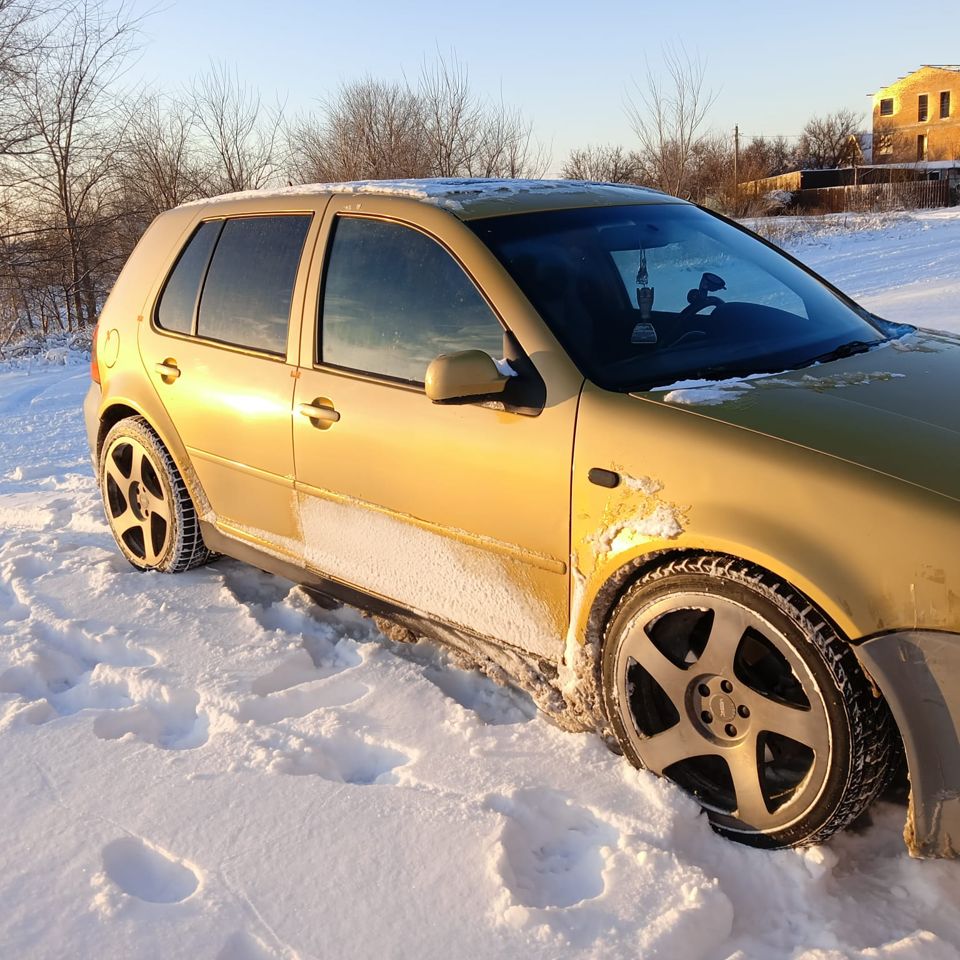 Volkswagen Golf: фото владельца