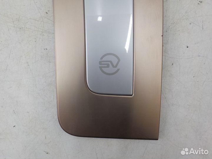 Б/У Молдинг двери передней правой Land Rover Range