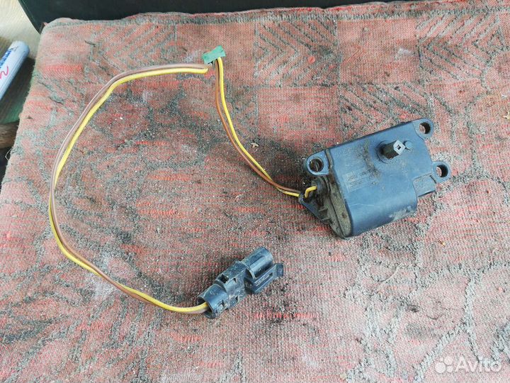 Сервопривод заслонки печки Рено Клио 2