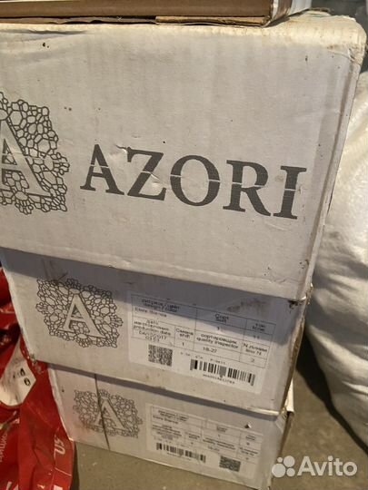 Плитка новая керамическая белая 405 на 201