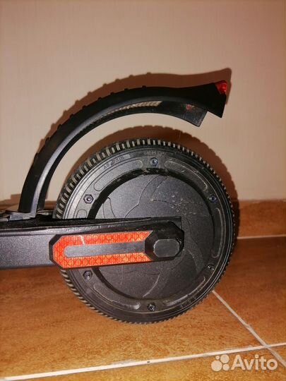 Электросамокат Hiper Vx662