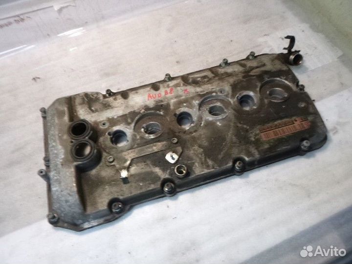Крышка головки блока (клапанная) audi A8 D3 2002