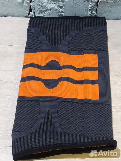 Суппорт колена IN218 с усил. гелевой вставкой