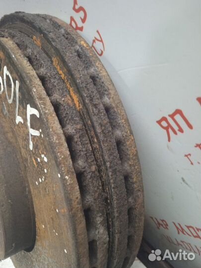 Диск тормозной передний Volkswagen Golf 5