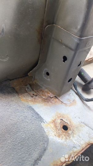 Лонжерон кузовной правый Hyundai Sonata NF