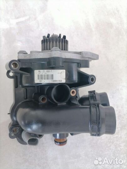 Помпа с термостатом в сборе VAG 06J121026F
